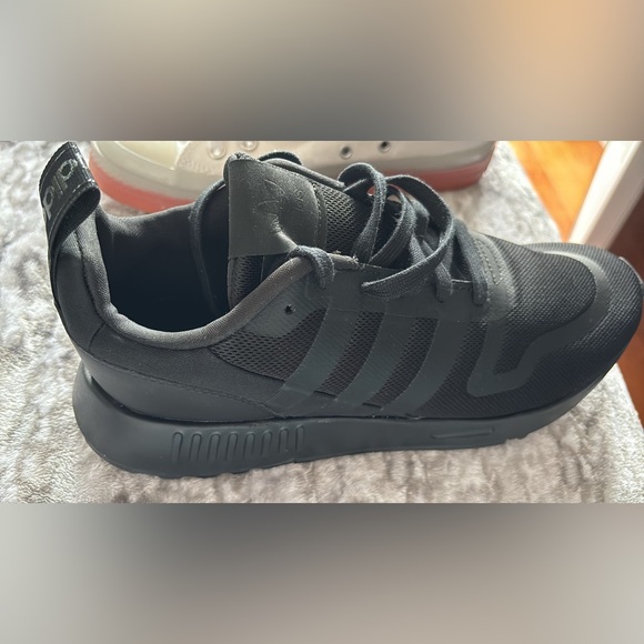 New - Picture 2 of 2